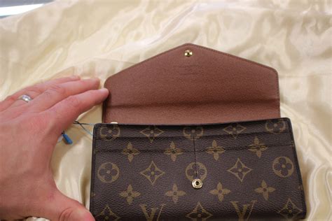 louis vuitton sarah monogram wallet melbourne|lv sarah.